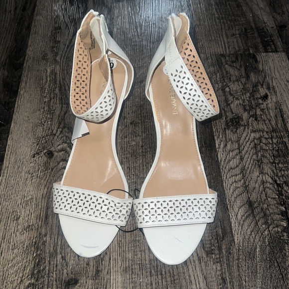 Lane Bryant Eyelet White Heels | Sz: 10 - Picture 2 of 4